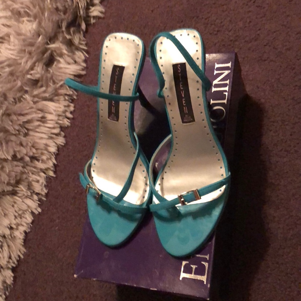 Teal strappy sandals only worn twice